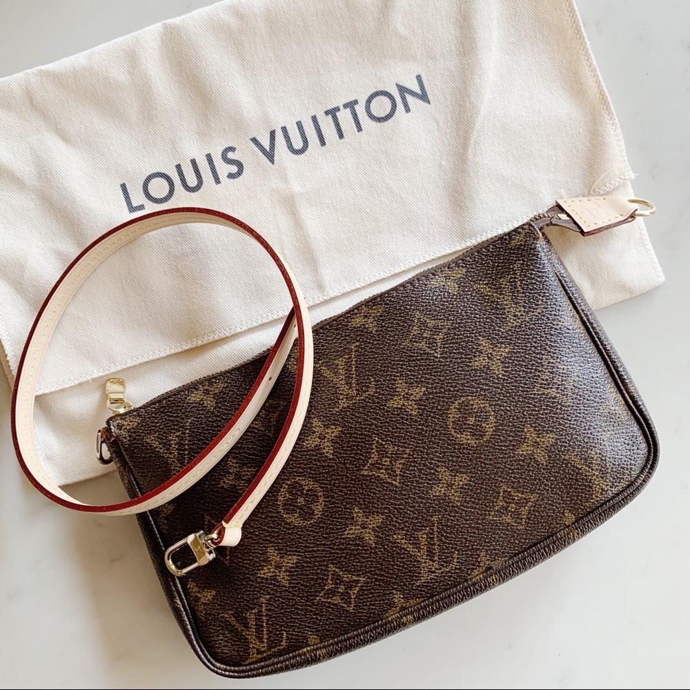 Louis Vuitton Pochette - Picture 4 of 13